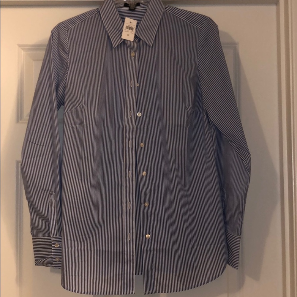 Ann Taylor Collar Dress Shirt NWT Size 6